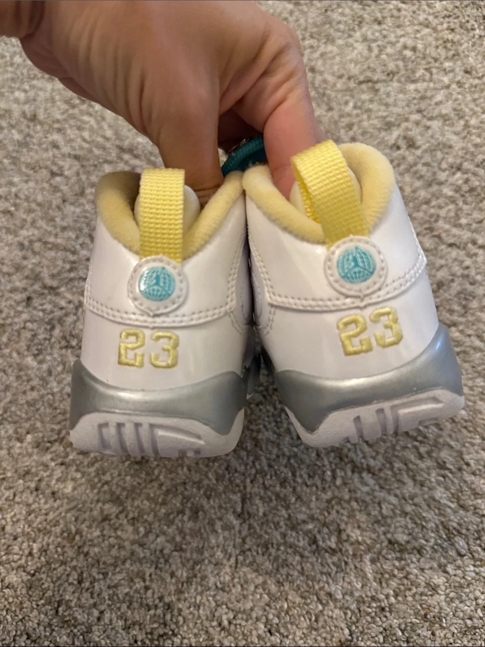 Nike Air Jordan 9 Retro sneakers Toddler Yellow and Turquoise 6C